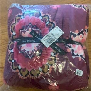 NWT Vera Bradley Plush Throw Blanket